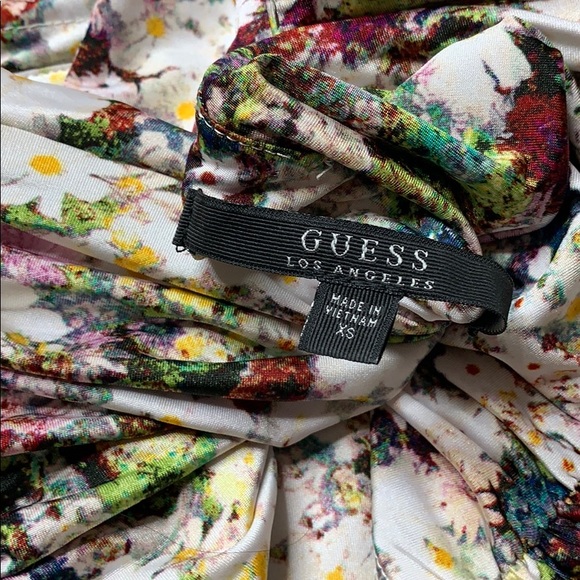 Floral halter top - Picture 7 of 7